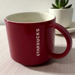 Mint Starbucks Bold Red coffee Mug, bone China 2012 Chicago